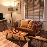 Flat 4, York Terrace
