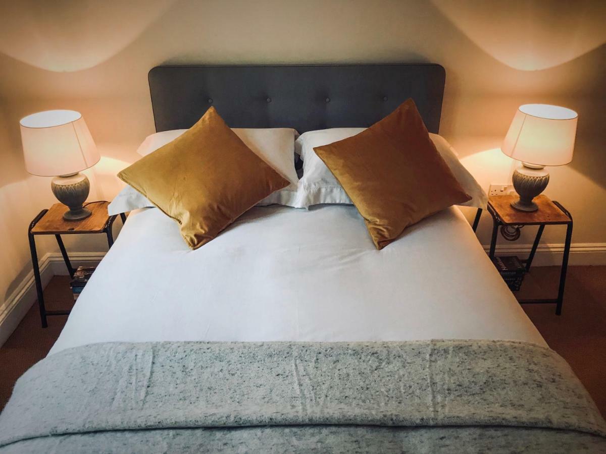 Flat 4, York Terrace Apartment *